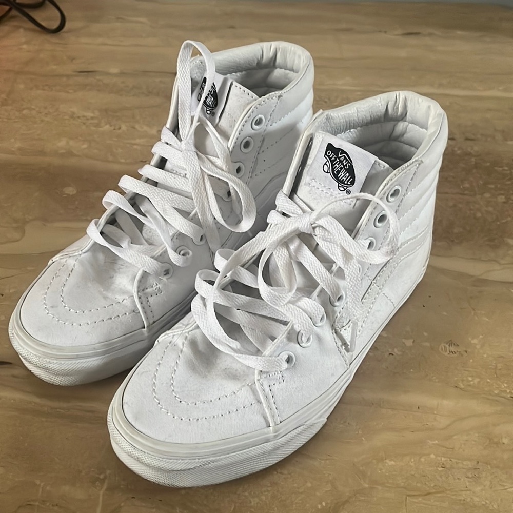 VANS OFF THE WALL HIGH TOPS GREAT CONDITION US 7 WOMEN